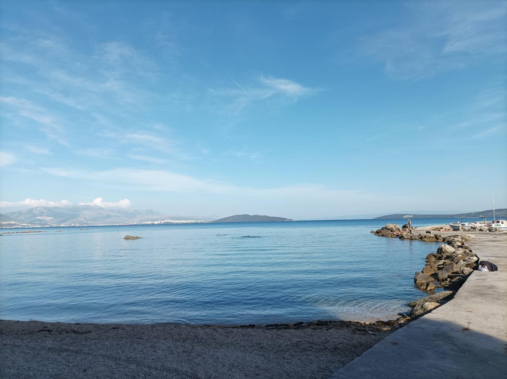 Apartments & Rooms Seaside Kastela Ngoại thất bức ảnh