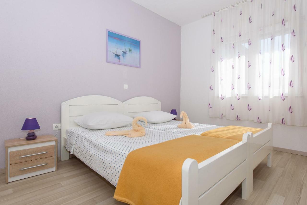 Apartments & Rooms Seaside Kastela Ngoại thất bức ảnh