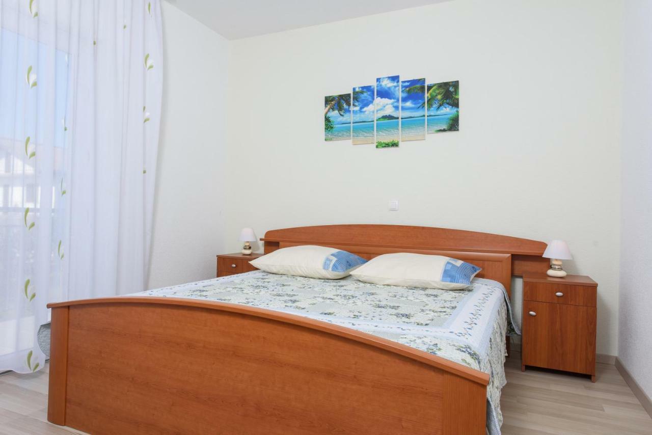 Apartments & Rooms Seaside Kastela Ngoại thất bức ảnh